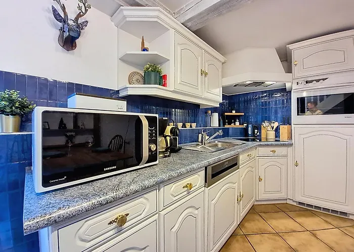 Foret - Neuf - Confort - Calme - Parking - Equipe Bergbieten