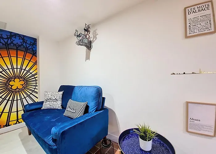 Foret - Neuf - Confort - Calme - Parking - Equipe *